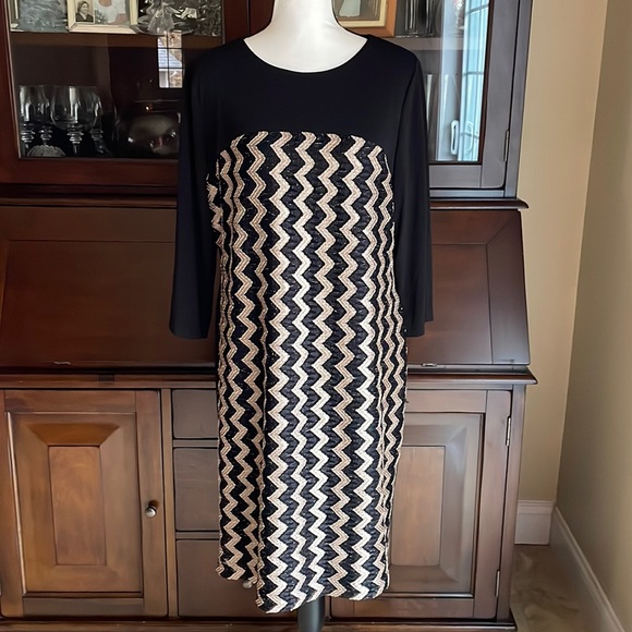 Chico’s Gold & Lace Festive Dress 2.5 - Picture 9 of 9